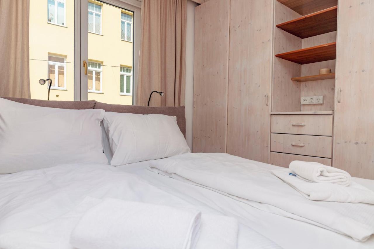 Beautiful 2-Bedroom Apartment Near Schoenbrunn Viena Exterior foto
